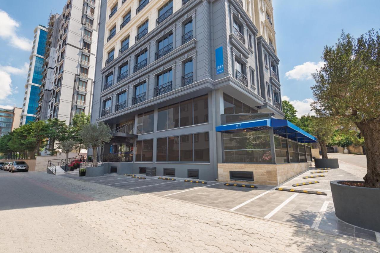 Готель Tryp By Wyndham Istanbul Atasehir Екстер'єр фото